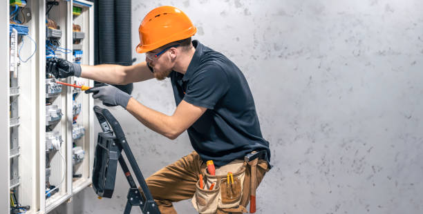 Best Electrical Outlet Repair  in Carlinvle, IL